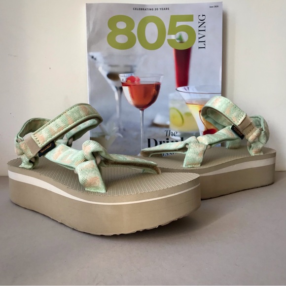Last Chance! TEVA Sandals Women S-7 Flatform Universal Platform NEW in Box - Picture 5 of 6